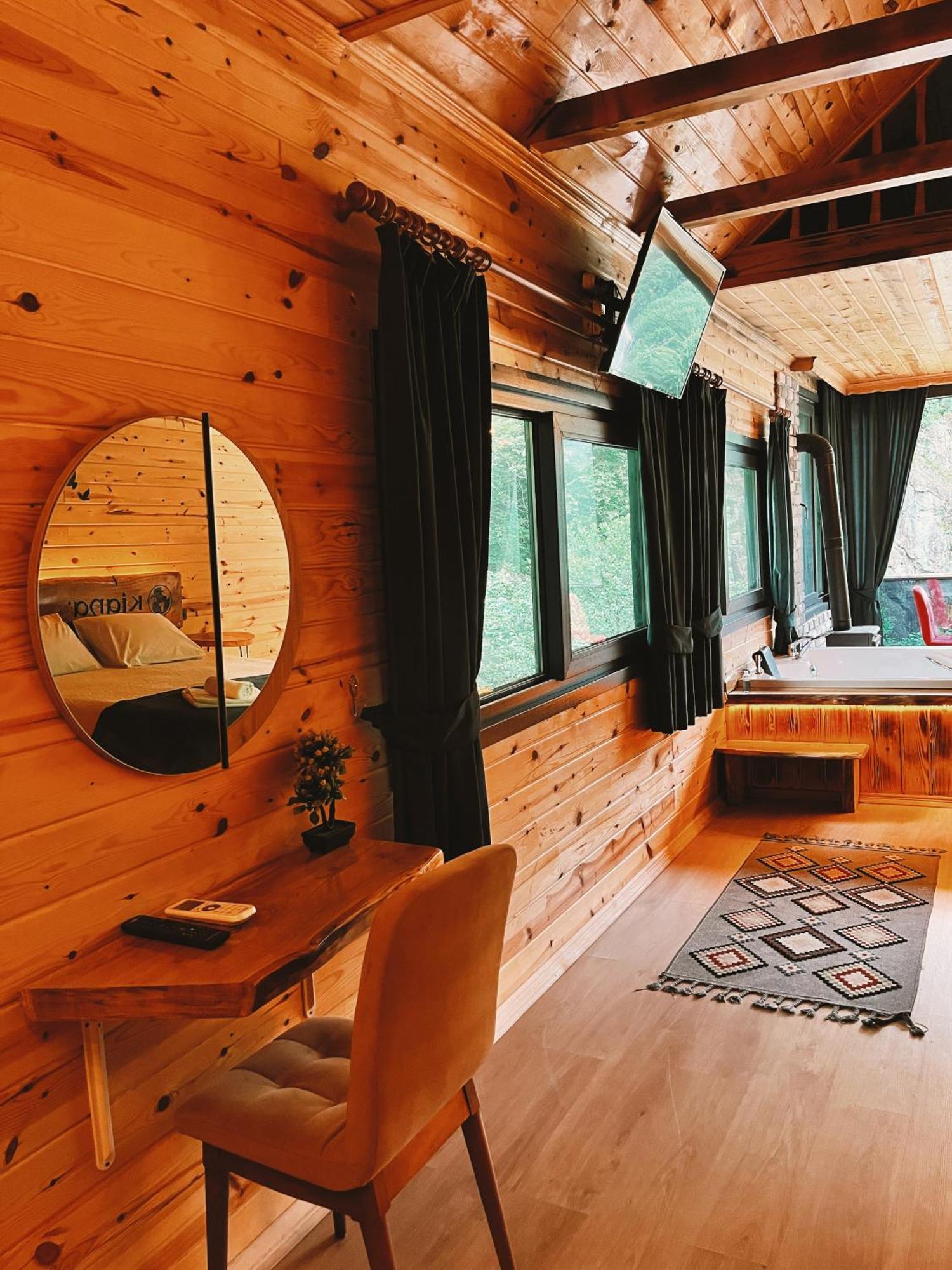 Kiana Bungalov Bed and Breakfast Ardeşen Værelse billede