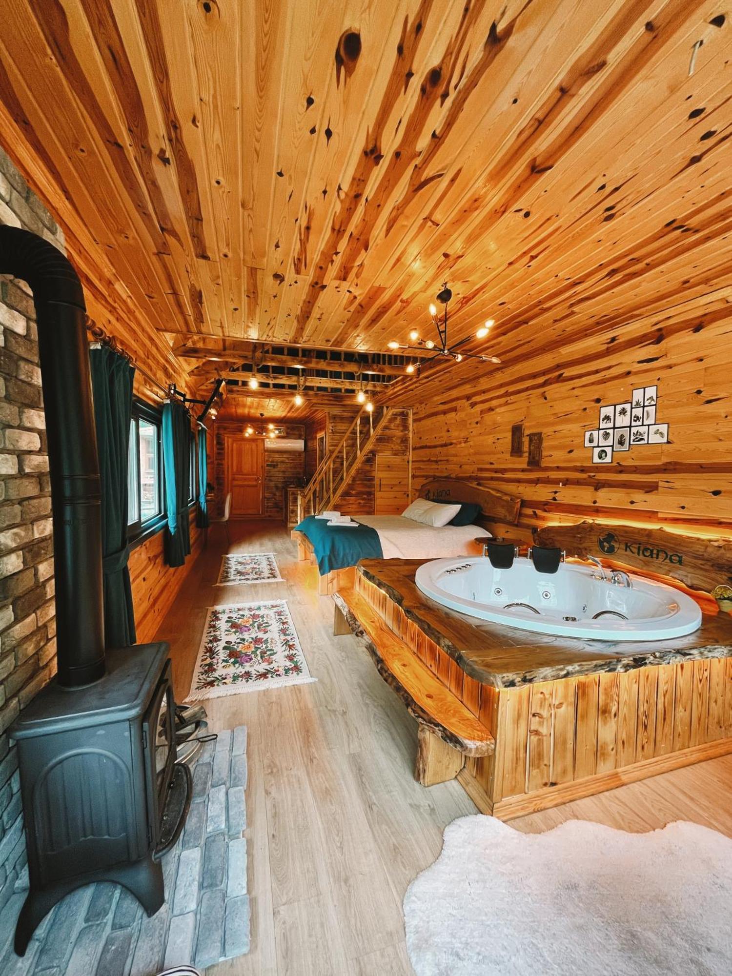 Kiana Bungalov Bed and Breakfast Ardeşen Værelse billede